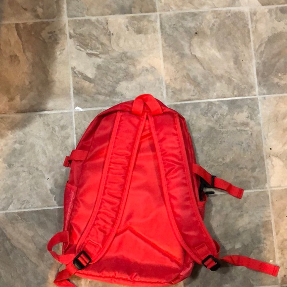 Red supreme Back Pack - Picture 2 of 3
